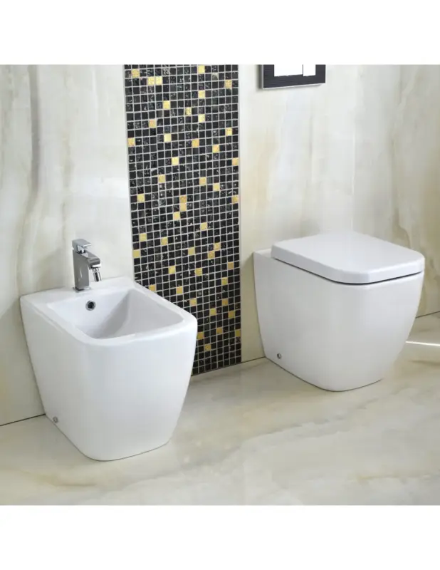 KLASS - Sanitari bagno terra vaso con bidet e sedile soft close filomuro ceramica bianco lucido Economico